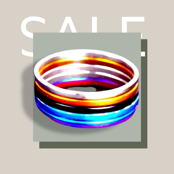 Womens Stackable Ring Set 5 band Rings NWT - Picture 2 of 2